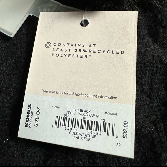 Womens LC Lauren Conrad Black Winter Hat with Pom - Picture 9 of 10